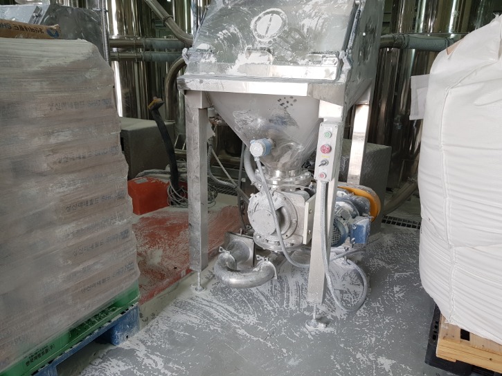 BIGBAG UNLOADER2.jpg