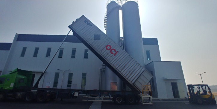 SILICA 컨테이너 하역2.jpg